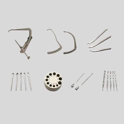 Anterior cruciate ligament reconstruction instrument kit