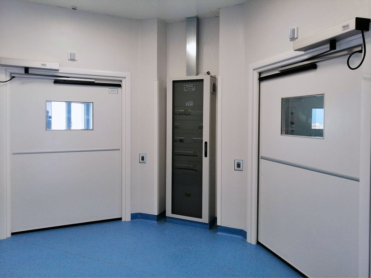 Automatic door alternate view image 2