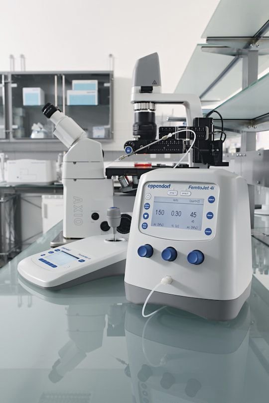 Automatic micro-injector FemtoJet® series image 3