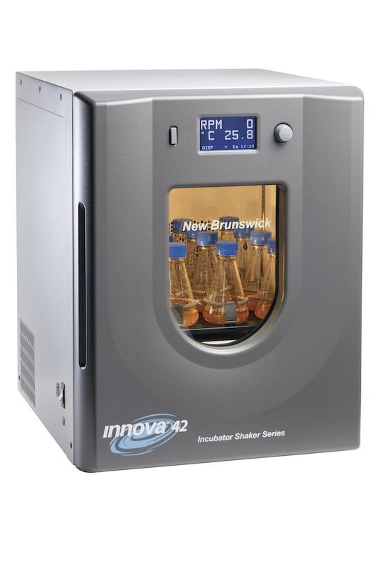 Benchtop laboratory incubator New Brunswick™ Innova® 42/42R alternate view image 2