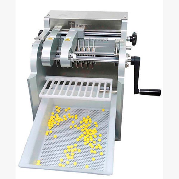 Compact deblistering machine DB500