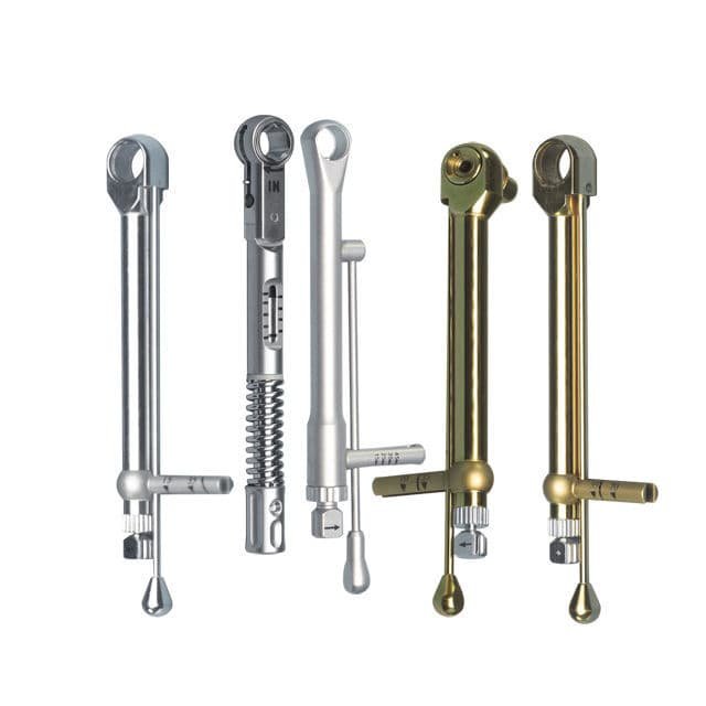 Counter-torque dental implant wrench W-1