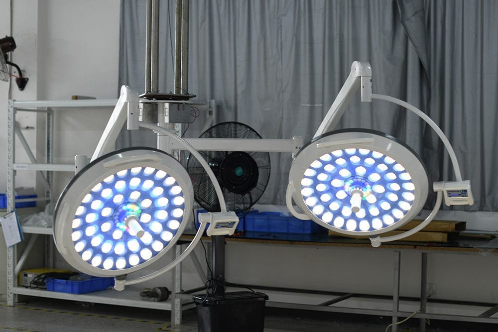 Dental surgical light E700/700 Multi-Color alternate view image 2