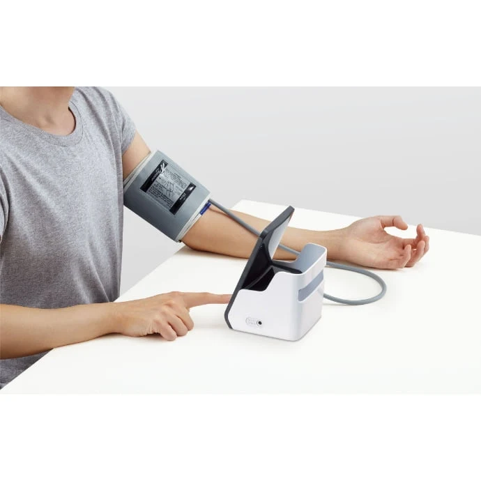 DIGITAL BLOOD PRESSURE MONITOR CH-453