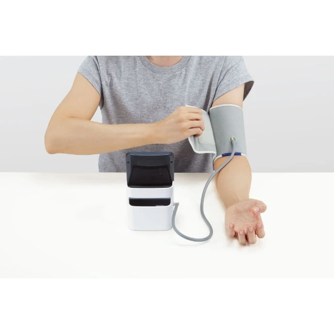 DIGITAL BLOOD PRESSURE MONITOR CH-456 image 4