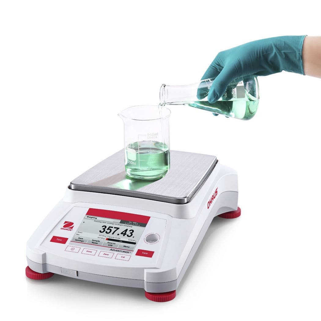 Electronic laboratory balance Adventurer® image 4