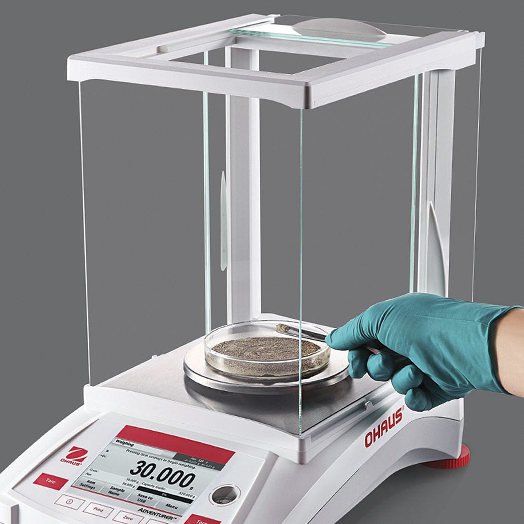 Electronic laboratory balance Adventurer® image 7