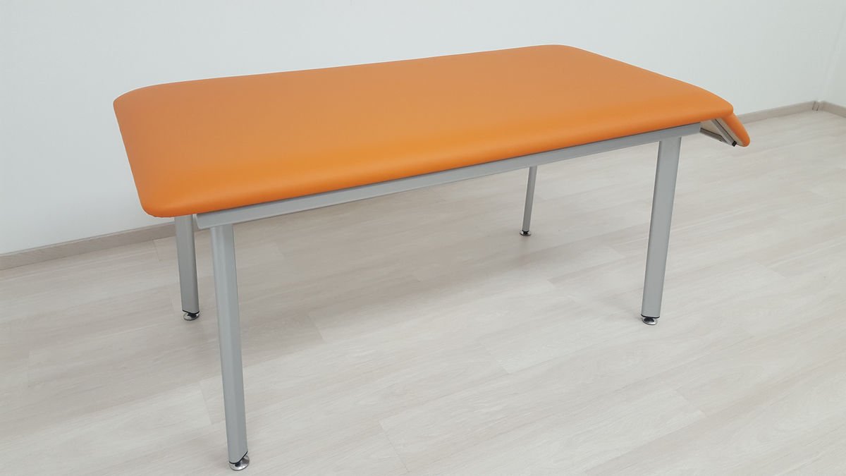 Examination table with adjustable backrest RU-1062 image 2