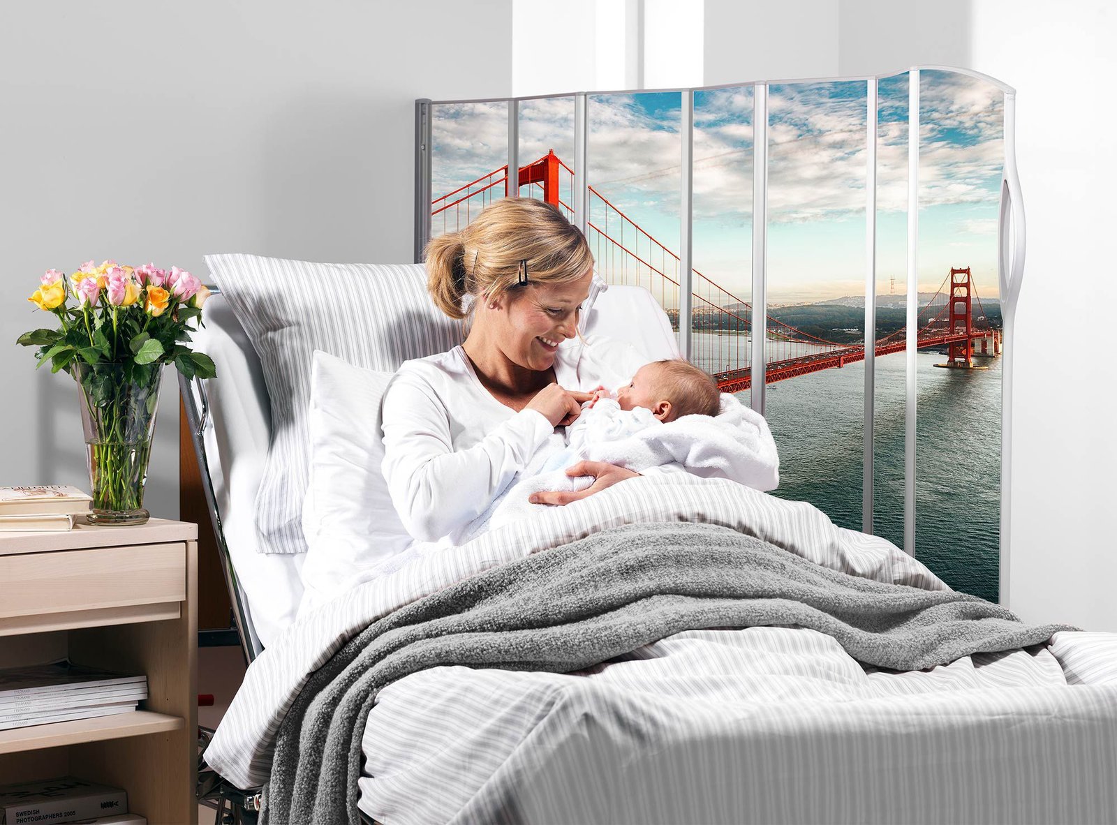 Folding hospital privacy screen PhotoPanels™ image 6