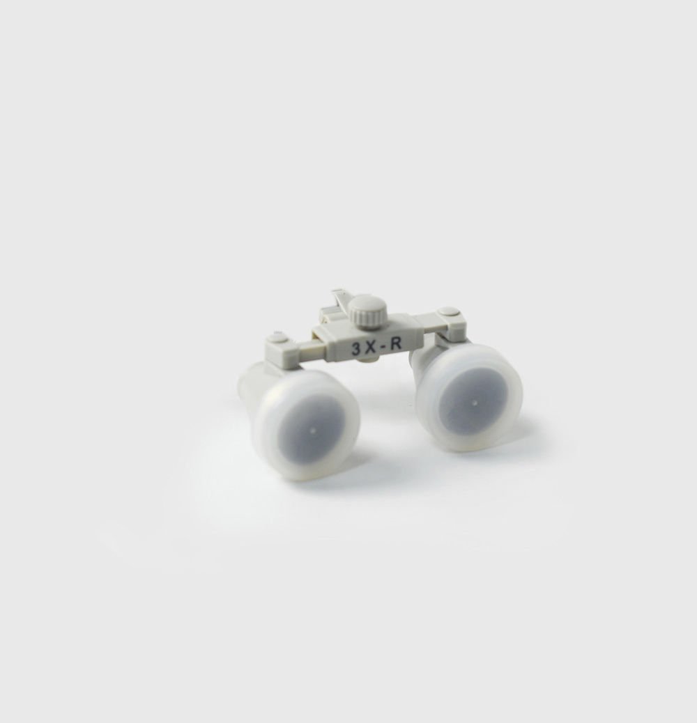 Glasses-type surgical loupe SP300 3.0X-R alternate view image 2