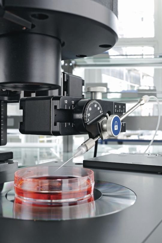 High-precision micromanipulator TransferMan® 4r image 3