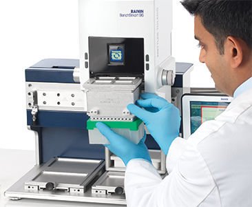 Laboratory pipetting robot BenchSmart™ alternate view image 2