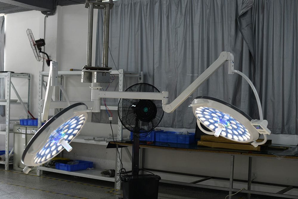 Mobile surgical light E700L Multi-Color image 7