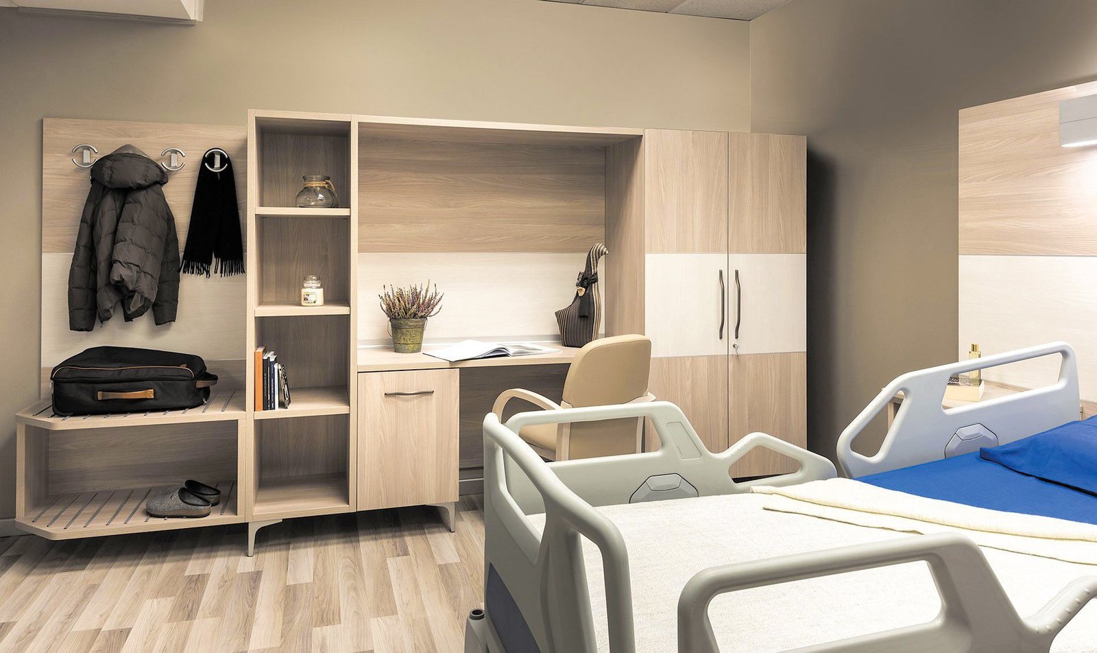Patient room furniture EXCLUSIVE image 3