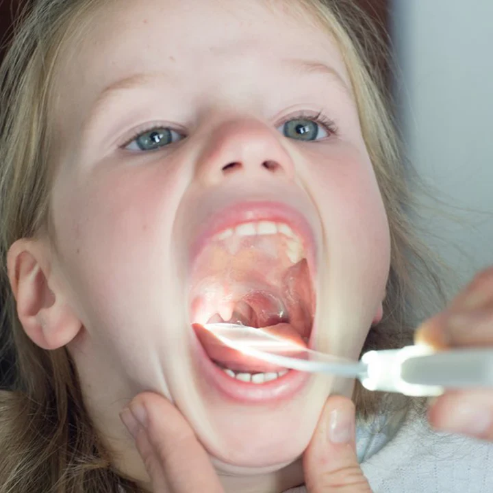 THROAT SCOPE