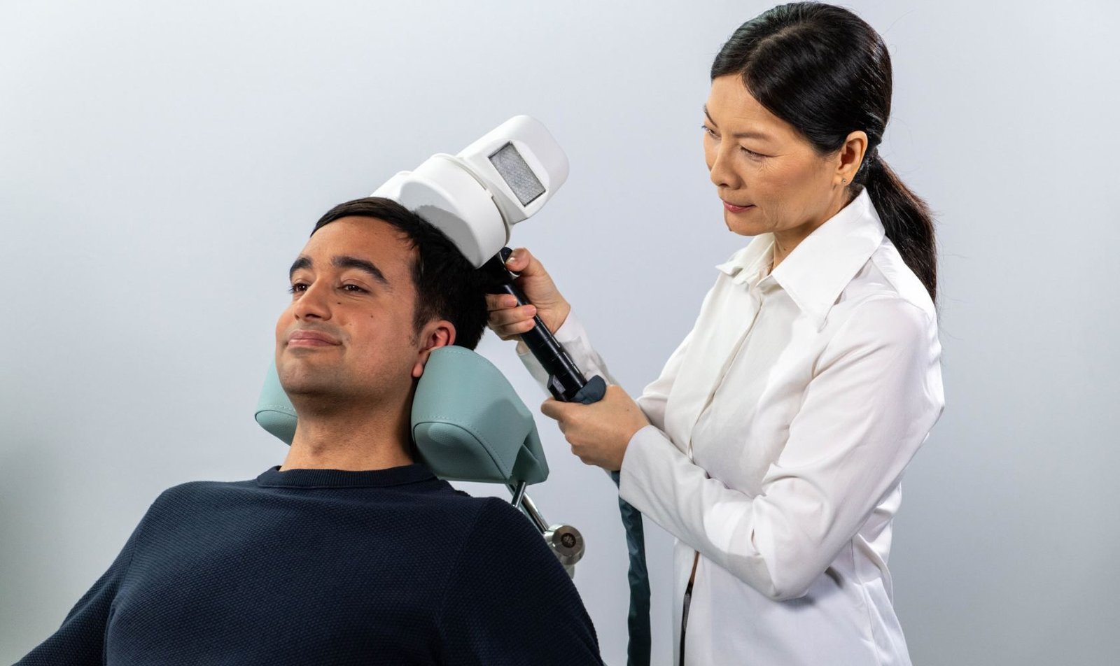 TMS + rTMS transcranial magnetic stimulator Apollo (MAG & More) image 5