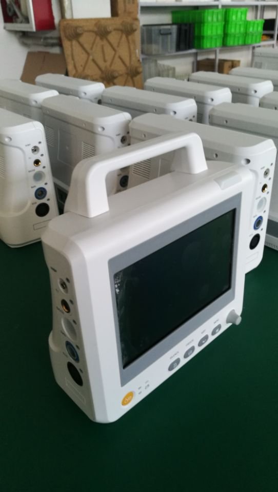 Trolley-mounted patient monitor PM-8B image 3