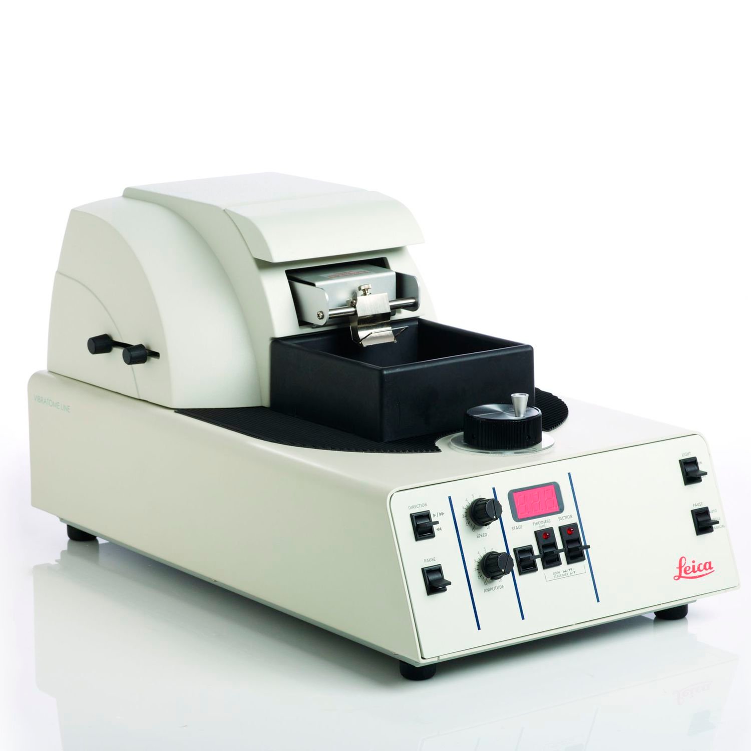Vibrating blade microtome Leica VT1000 A
