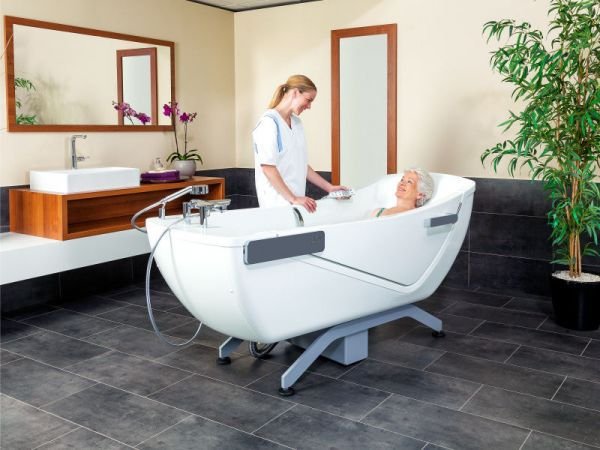 Wellness medical bathtub AVERO Motion E alternate view image 2