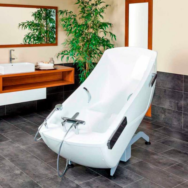 Wellness medical bathtub AVERO Motion E